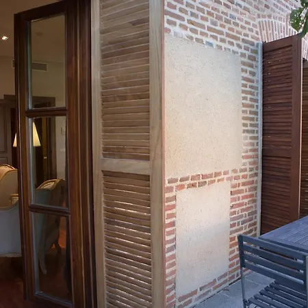 Isabel De Castilla بيت ريفي مادريجال دي لاس ألتاس توريس