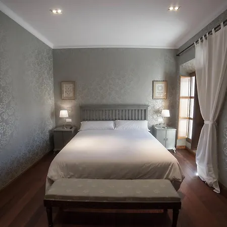 Isabel De Castilla 4*