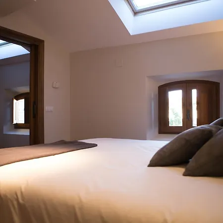 Isabel De Castilla بيت ريفي مادريجال دي لاس ألتاس توريس