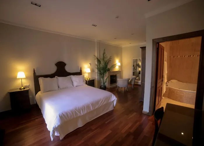 Isabel De Castilla Gasthof Madrigal de las Altas Torres