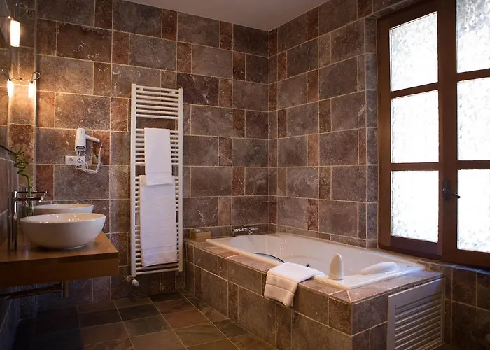 Gasthof Isabel De Castilla 4*