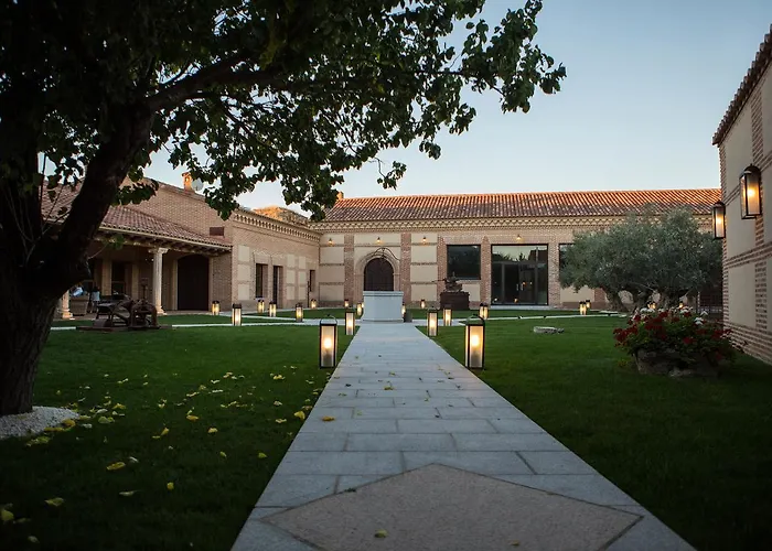 Isabel De Castilla Gasthof Madrigal de las Altas Torres