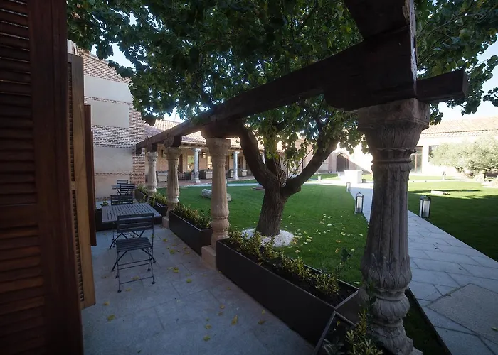 Gasthof Isabel De Castilla Madrigal de las Altas Torres