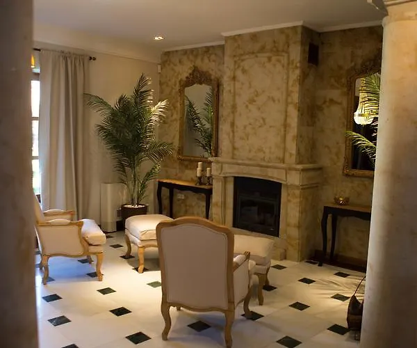 Isabel De Castilla Gasthof 4*